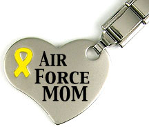 Air Force Mom - Keyring with heart and yellow ribbon - Click Image to Close